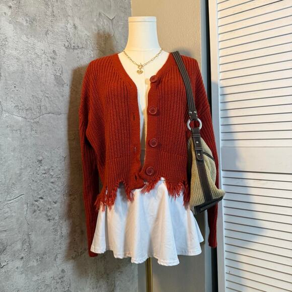 Burgundy Distressed Cardigan with Button Up front - Picture 4 of 7